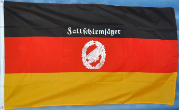 #stuerzenderAdler